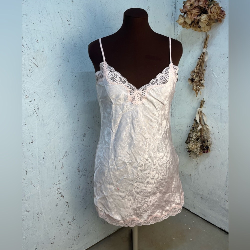 Vintage 90s Victorias Secret Rose Gold Baby Pink Lace Slip Small